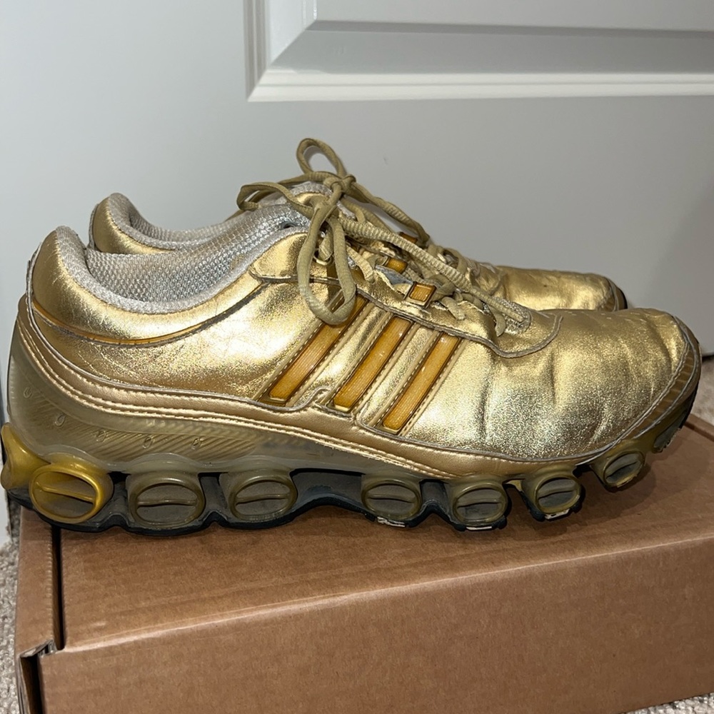 ADIDAS Bounce limited edition 1 of 8888 GOLD sneakers